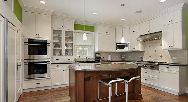 Adding a Splash of Color to an All-White Kitchen