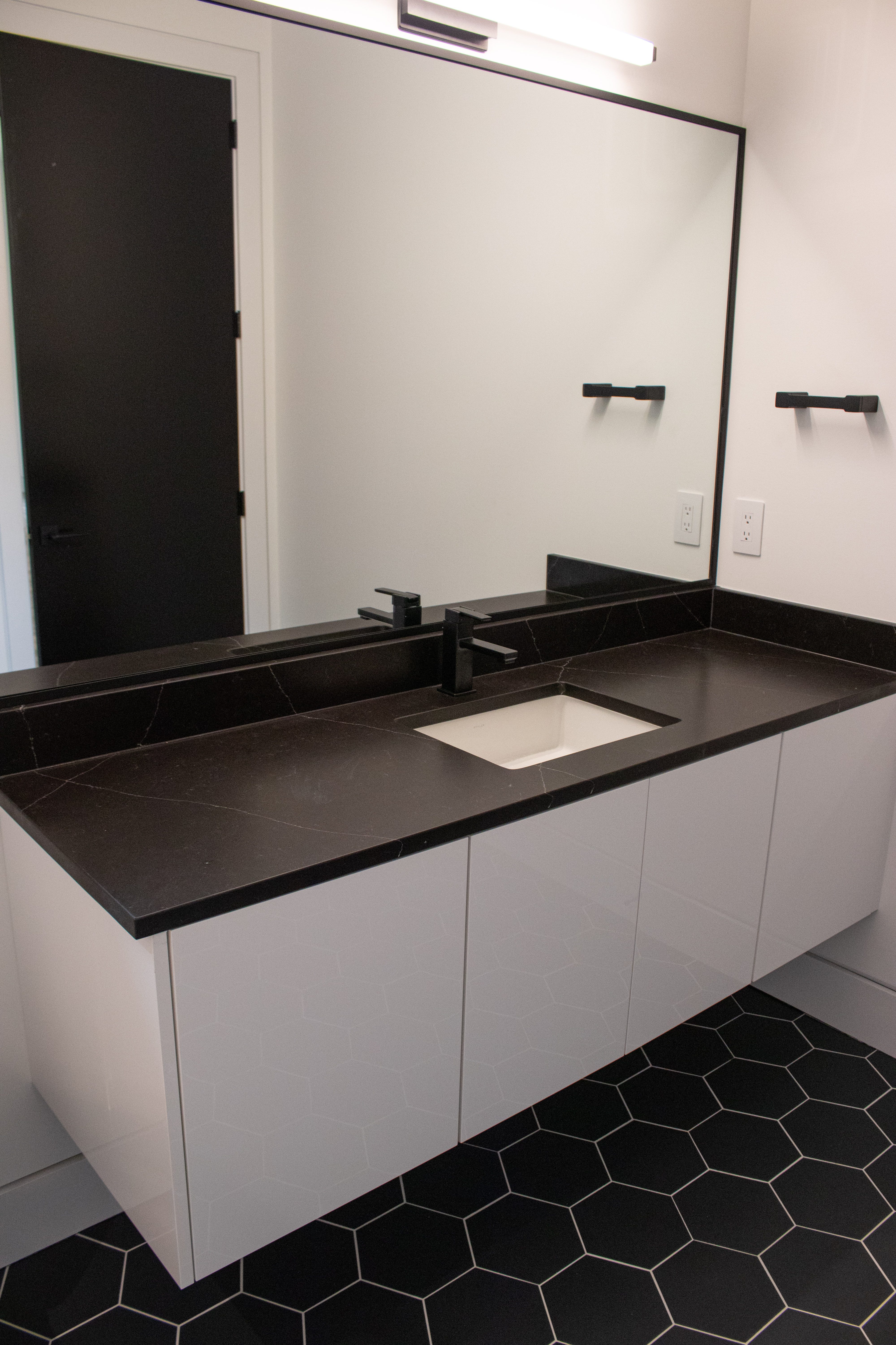 Euphoria Satin Quartz